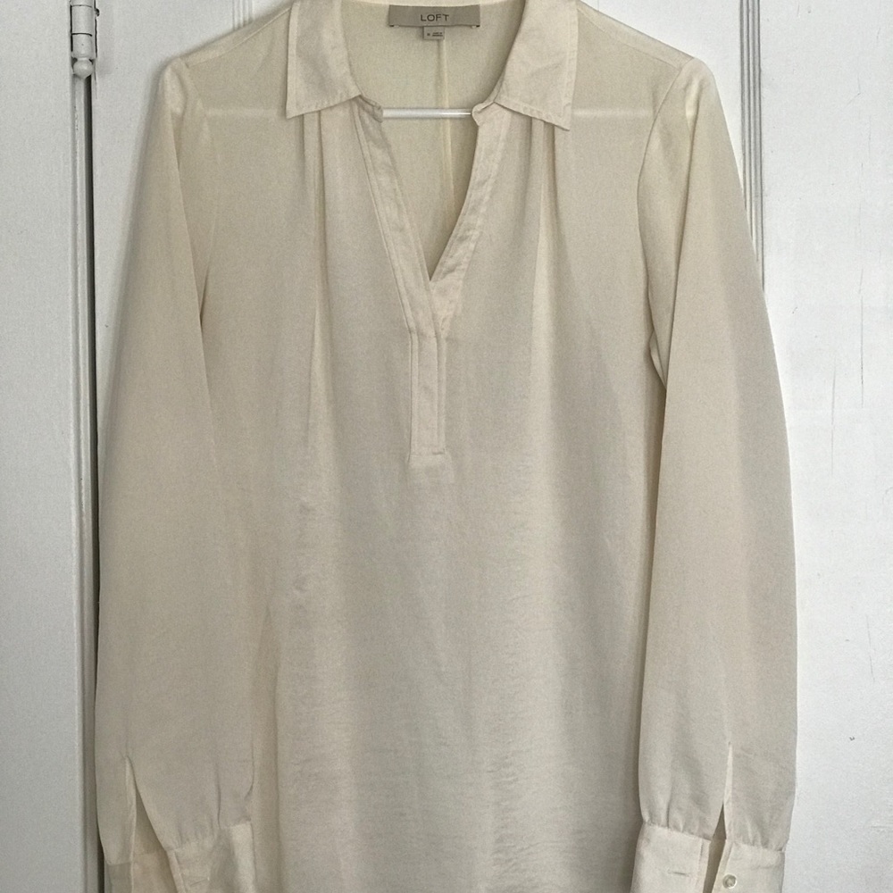 Women’s Loft Collared V-Neck Blouse